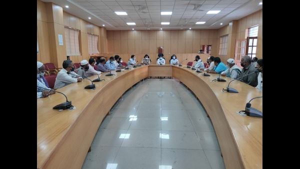 Ramanagara DC Called On The Muslim Community To Get The Covid-19 Vaccine