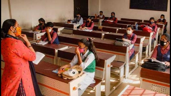 ಸ್ಯಾಟ್ಸ್ ನಲ್ಲಿ ಹೆಸರು ಇಲ್ಲದವರ ಪರದಾಟ ಸ್ಯಾಟ್ಸ್ ನಲ್ಲಿ ಹೆಸರು ಇಲ್ಲದವರ ಪರದಾಟ