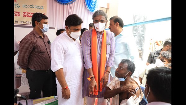 10 ಲಕ್ಷ ಗುರಿ ಮೀರಿ ಲಸಿಕೆ ವಿತರಣೆ 