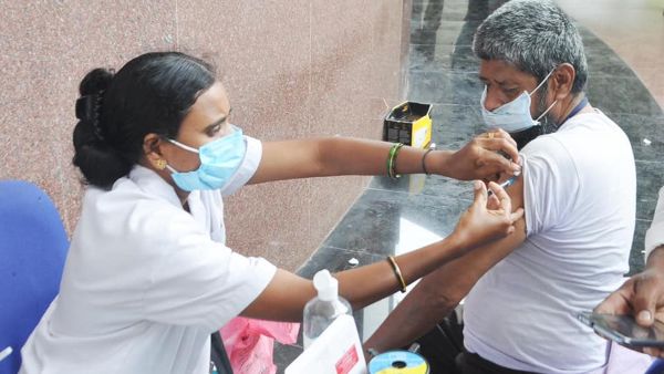 ಲಸಿಕೆ ಹಾಕಿಸಿಕೊಳ್ಳಲು ವ್ಯವಸ್ಥೆ