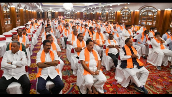 ಬೆಲೆ ಏರಿಕೆ ಬಗ್ಗೆ ಶಾಸಕಾಂಗ ಪಕ್ಷದ ಸಭೆಯಲ್ಲಿ ಚರ್ಚೆ! 