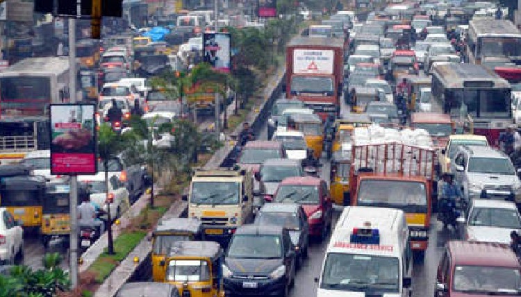 From Apr 2022, pay eight times more for renewing 15-year-old cars 