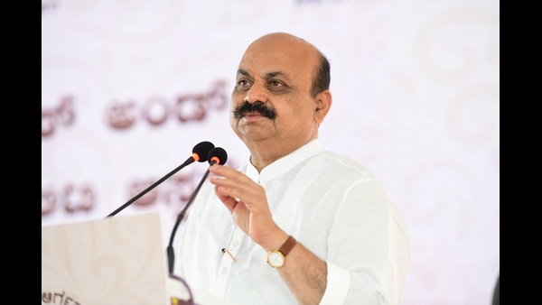 ಮುಖ್ಯಮಂತ್ರಿಗಳ ಕಚೇರಿಗೆ ಲಂಚ ತಲುಪಿಸಬೇಕು!