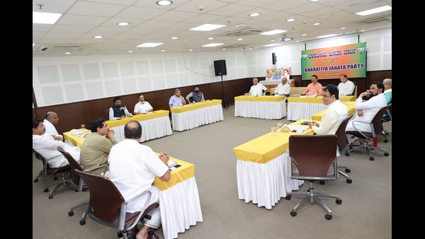 ಎರಡೂ ಕ್ಷೇತ್ರಗಳಲ್ಲಿ ಗೆಲ್ಲಲು ಮೊದಲ ಆದ್ಯತೆ!