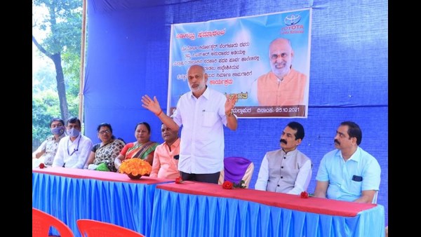 Toyota Kirloskar Motor Setting Up Lab In Yellapur Govt College Toyota Kirloskar Motor Setting Up Lab In Yellapur Govt College