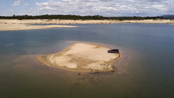 ಆಫ್ರಿಕಾ ದೇಶಗಳಲ್ಲೂ ನಡುಕ ಆಫ್ರಿಕಾ ದೇಶಗಳಲ್ಲೂ ನಡುಕ