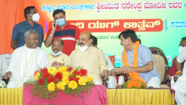 ಕೃಷ್ಣರಾಜ ಕ್ಷೇತ್ರದ ಶಾಸಕ ರಾಮದಾಸ್ ಬಗ್ಗೆ ಮಾತನಾಡುತ್ತಾ ಸಿಎಂ ಬೊಮ್ಮಾಯಿ ಕೃಷ್ಣರಾಜ ಕ್ಷೇತ್ರದ ಶಾಸಕ ರಾಮದಾಸ್ ಬಗ್ಗೆ ಮಾತನಾಡುತ್ತಾ ಸಿಎಂ ಬೊಮ್ಮಾಯಿ