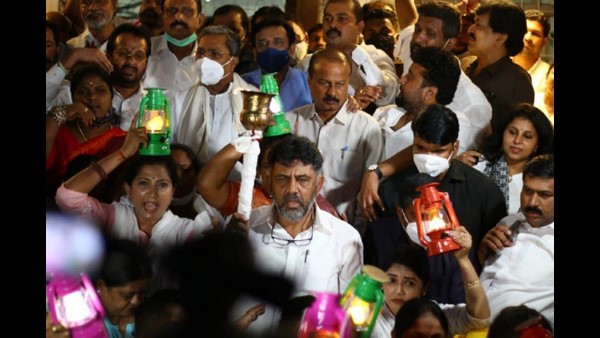  ಪ್ರಜಾಪ್ರಭುತ್ವ ವ್ಯವಸ್ಥೆ ಹುಟ್ಟಿರುವುದೇ ಹೋರಾಟದಿಂದ