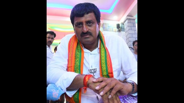 ವಿಧಾನಸೌಧ ಮತ್ತು ಮುಖ್ಯಮಂತ್ರಿಗಳ ಗೃಹ ಕಚೇರಿಗೆ ಹತ್ತಿರದ ನಿವಾಸ ವಿಧಾನಸೌಧ ಮತ್ತು ಮುಖ್ಯಮಂತ್ರಿಗಳ ಗೃಹ ಕಚೇರಿಗೆ ಹತ್ತಿರದ ನಿವಾಸ