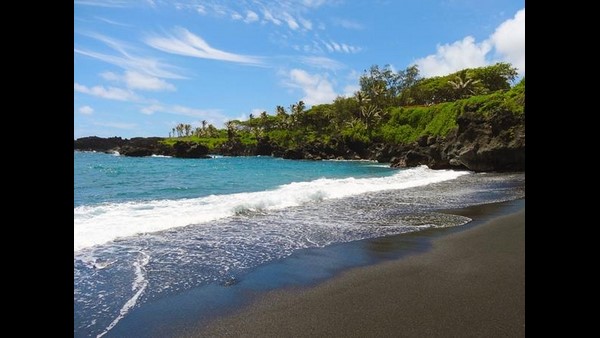 Hawaii Welcome to Tourists From November 1