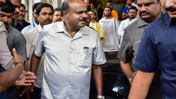  ವೆಸ್ಟ್ ಎಂಡ್ ಹೋಟೆಲ್ ಗೆ ಮಧ್ಯಾಹ್ನದ ಊಟಕ್ಕೆ ಹೋಗಬೇಕಾಯಿತು 