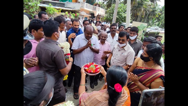  ಇದೇನಾ ಆರ್‌ಎಸ್‌ಎಸ್‌ ನಿಮಗೆ ಹೇಳಿಕೊಟ್ಟಿರುವುದು