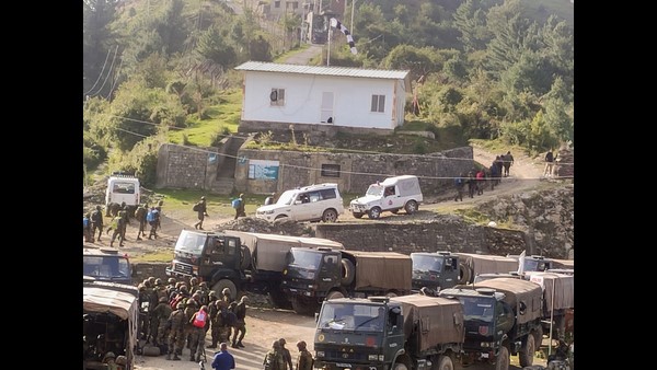 ಕಾಶ್ಮೀರದಲ್ಲಿ ಅಲ್ಪಸಂಖ್ಯಾತ, ನುರಿತ ಕಾರ್ಮಿಕರಿಗೆ ಭದ್ರತೆ ಕಾಶ್ಮೀರದಲ್ಲಿ ಅಲ್ಪಸಂಖ್ಯಾತ, ನುರಿತ ಕಾರ್ಮಿಕರಿಗೆ ಭದ್ರತೆ