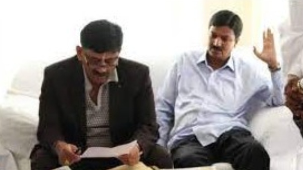  ರಮೇಶ್ ಜಾರಕಿಹೊಳಿಯವರ ಆಪ್ತರೊಬ್ಬರು ನನ್ನನ್ನು ಭೇಟಿಯಾಗಿರುವುದು ಹೌದು