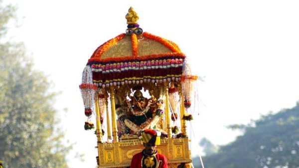 Mysuru Dasara Idol Of Chamundeshwari Devi Will Bring To Palace By Procession Mysuru Dasara Idol Of Chamundeshwari Devi Will Bring To Palace By Procession