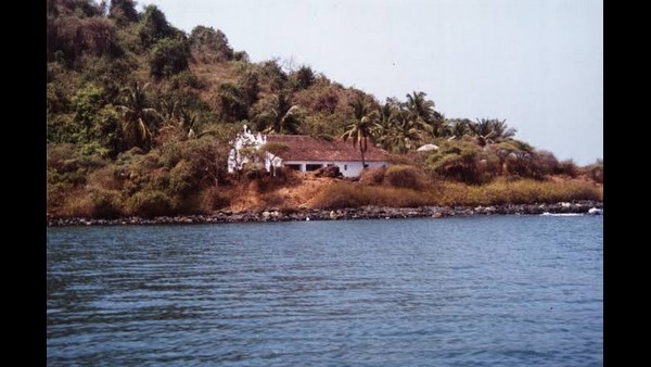 Karwar: 12 Islands Belonging To Karnataka Are Still In The Name Of Goa Due To Govt Negligence Karwar: 12 Islands Belonging To Karnataka Are Still In The Name Of Goa Due To Govt Negligence