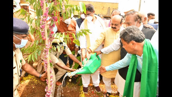 ಅಧಿಕಾರ ವಿಧಾನಸೌದಿಂದ ಗ್ರಾಮಗಳತ್ತ ಹರಿಯಬೇಕು!