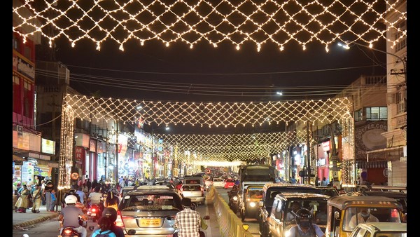  ಸರಳ ದಸರಾಕ್ಕೆ ದೀಪಾಲಂಕಾರದ ಮೆರಗು