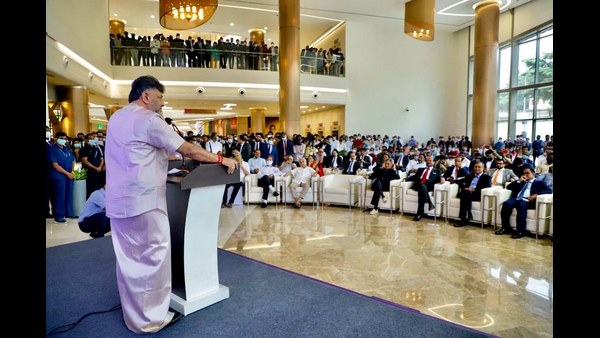 ಗ್ಲೋಬಲ್ ಮಾಲ್‌ಗಳ ಬಗ್ಗೆ 