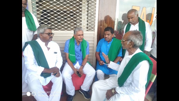 ನಂಜುಂಡಸ್ವಾಮಿ ಸಿದ್ಧಾಂತಗಳು ಅವರಿಗೆ ಸರಿಯಾಗಿ ಅರ್ಥವಾಗಿಲ್ಲ ನಂಜುಂಡಸ್ವಾಮಿ ಸಿದ್ಧಾಂತಗಳು ಅವರಿಗೆ ಸರಿಯಾಗಿ ಅರ್ಥವಾಗಿಲ್ಲ