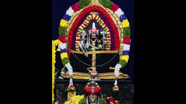 ಇತಿಹಾಸ ಪ್ರಸಿದ್ಧ ಬೀರೂರು ಮೈಲಾರಲಿಂಗಸ್ವಾಮಿಯವರ ಕಾರ್ಣಿಕ ಮಹೋತ್ಸವ ಇತಿಹಾಸ ಪ್ರಸಿದ್ಧ ಬೀರೂರು ಮೈಲಾರಲಿಂಗಸ್ವಾಮಿಯವರ ಕಾರ್ಣಿಕ ಮಹೋತ್ಸವ