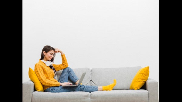  ಭಾವನೆಗಳಿಗೆ ಕಡಿವಾಣ ಹಾಕಿಕೊಳ್ಳುತ್ತೇವೆ