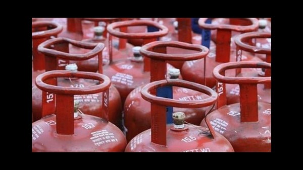 ಗ್ಯಾಸ್ ಬೆಲೆ 414 ರಿಂದ 980ಕ್ಕೆ ಏರಿಕೆ 