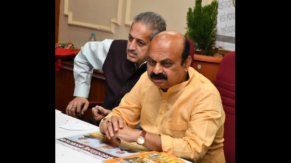 ಪೆಟ್ರೋಲ್, ಡಿಸೇಲ್ ದರದಲ್ಲಿ ಕಡಿತಗೊಳಿಸಿ ಅಧಿಸೂಚನೆ ಪೆಟ್ರೋಲ್, ಡಿಸೇಲ್ ದರದಲ್ಲಿ ಕಡಿತಗೊಳಿಸಿ ಅಧಿಸೂಚನೆ