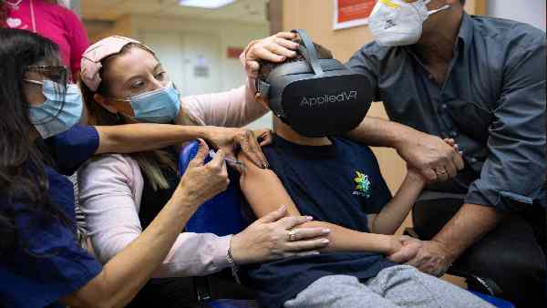 32 ರೂಪಾಂತರಗಳೊಂದಿಗೆ B.1.1529 