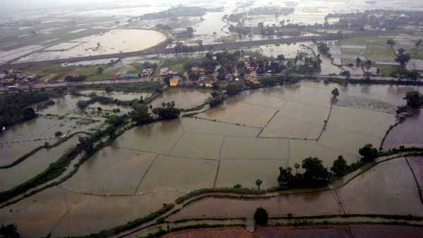 Floods in Andhra Pradesh: 100 trains canceled