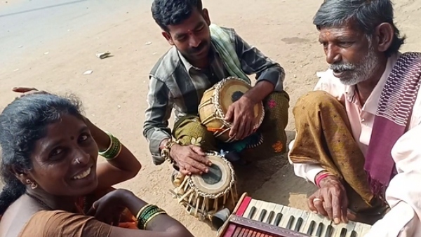 sa. raghunatha column: is begging the end of life of folk artists?