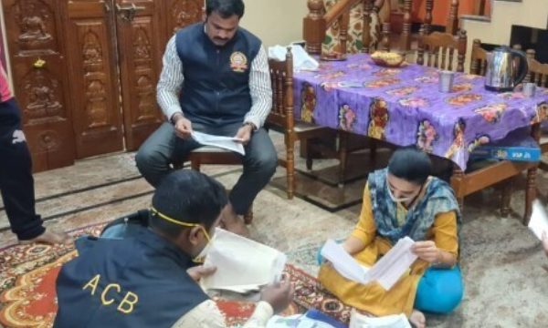ವಿವಿಧ ಜಿಲ್ಲೆಯಲ್ಲಿ ಎಸಿಬಿ ದಾಳಿ