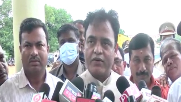 Ramanagara: Minister Ashwath Narayan Clarifies Rumors Of CP Yogeshwar Leaving BJP