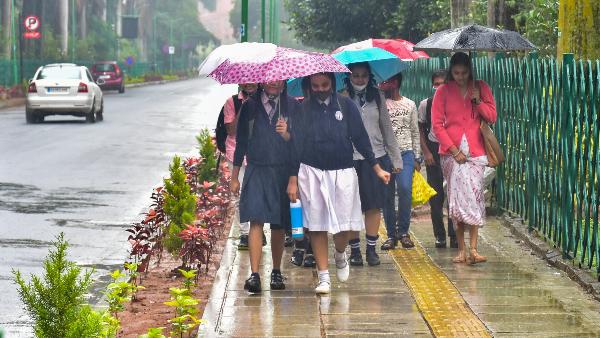 ವಾಯುಭಾರ ಕುಸಿತದಿಂದ ಮಳೆ