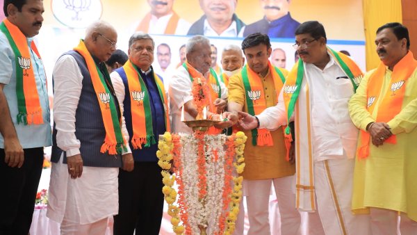 ಮತಾಂತರ ತಡೆಯಲು ಕಾಯ್ದೆ ತರಬೇಕಿದೆ