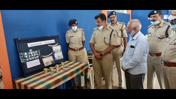 Chikkamagaluru District Police Who Breaks The 77 Theft Case