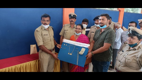 Chikkamagaluru District Police Who Breaks The 77 Theft Case