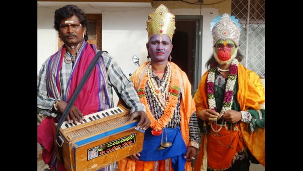 sa. raghunatha column: is begging the end of life of folk artists?