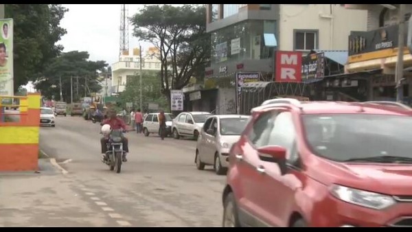 ನಾನ್ ವೆಜ್ ಹೋಟೆಲ್ಗಳಲ್ಲಿಯೂ ಅಕ್ರಮ ಮದ್ಯ ಸೇವನೆ ನಾನ್ ವೆಜ್ ಹೋಟೆಲ್ಗಳಲ್ಲಿಯೂ ಅಕ್ರಮ ಮದ್ಯ ಸೇವನೆ