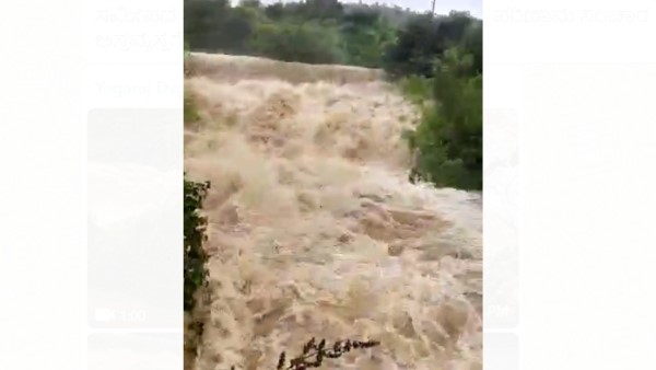  ನ್ಯಾಮತಿಯಲ್ಲಿ ಕುಸಿದು ಬಿದ್ದ 15ಕ್ಕೂ ಹೆಚ್ಚು ಮನೆಗಳು