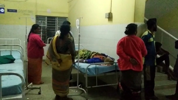 Medical Student Given Treatment To Patients In Hiriyuru Govt Hospital