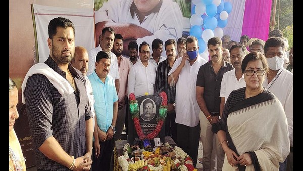  ಸುಮಲತಾ ಬೆನ್ನಿಗೆ ಅಂಬರೀಶ್ ಅಭಿಮಾನಿಗಳು