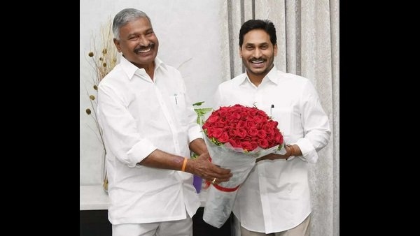  ಕುಪ್ಪಂ ಕ್ಷೇತ್ರದ ಉಸ್ತುವಾರಿ, ಸಚಿವರೂ ಆಗಿರುವ ಪೆದ್ದರೆಡ್ಡಿ ರಾಮಚಂದ್ರ ರೆಡ್ಡಿ