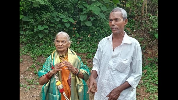 Padma Shri Awardee Tulasi Gowda Visits Padma Shri Awardee Harekal Hajabbas House