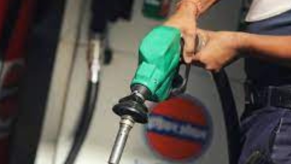  ಬೆಂಗಳೂರಿನಲ್ಲಿ ಲೀಟರ್ ಪೆಟ್ರೋಲ್ ದರ 100.58 ರೂ.
