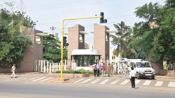 ನೆಗೆಟಿವ್ ವರದಿ ಹೊಂದುವುದು ಕಡ್ಡಾಯ