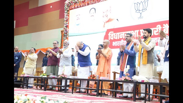 ಉಚಿತ ಗ್ಯಾಸ್ ಸಿಲಿಂಡರ್ ರೀತಿ ಯೋಜನೆ ಬಗ್ಗೆ ಉಲ್ಲೇಖ 