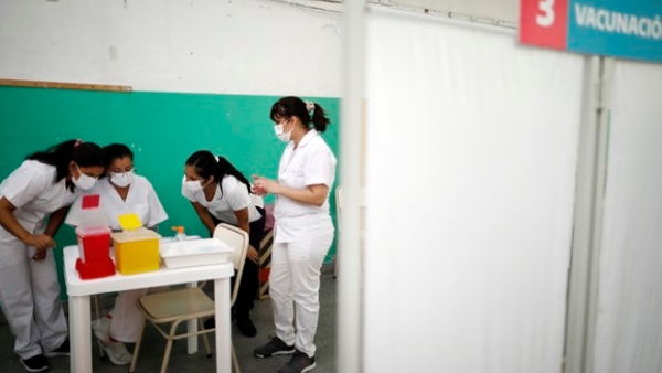 ಲಸಿಕೆ ಉತ್ಪಾದಕರಿಂದ ನಷ್ಟದ ಲೆಕ್ಕಾಚಾರ 