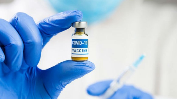 Delhi High Court Seeks Centres Stand On Administering Covid Booster Shots Delhi High Court Seeks Centres Stand On Administering Covid Booster Shots