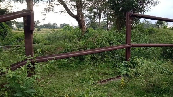 Fund Shortage For Railway Barricade Project 